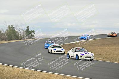 media/Jan-26-2025-CalClub SCCA (Sun) [[cfcea7df88]]/Group 1/Race/